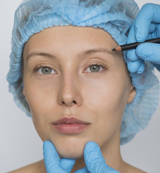 Cirugía estética: Lo que debes saber antes de una intervención